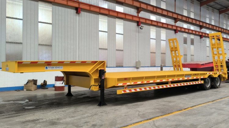 2 Line 4 Axle 100 Tons Lowbed Trailer 