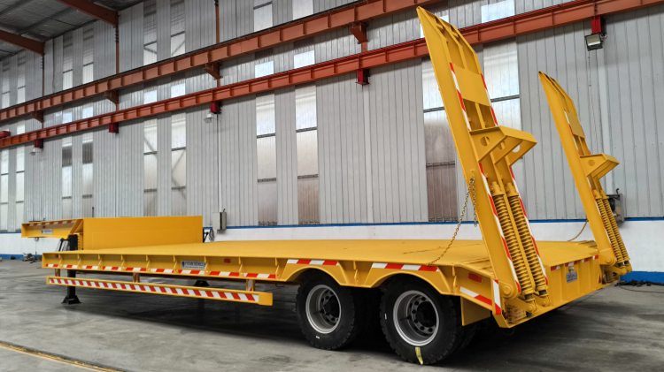 2 Line 4 Axle 100 Tons Lowbed Trailer 